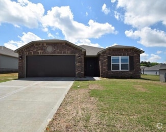 Building Photo - 2903 W McLaren Dr