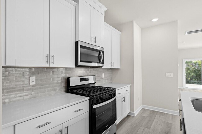 Building Photo - 2048 Copper Crk Lp