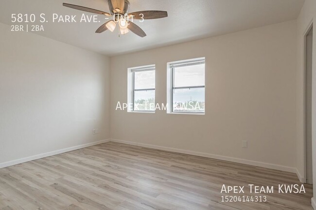 Building Photo - $1150- 2 Bed | 1.5 Bath Townhome Unit with...