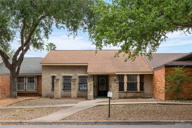 Building Photo - 1105 Cardinal Ave