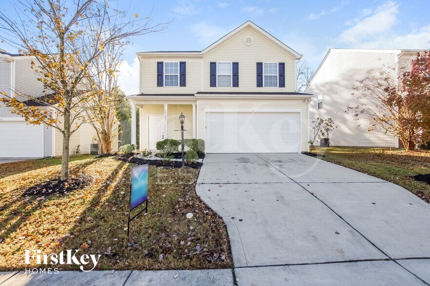 Primary Photo - 15607 Lakepoint Forest Dr