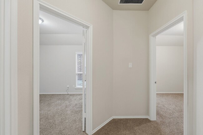 Building Photo - 316 Rocky Pine Rd