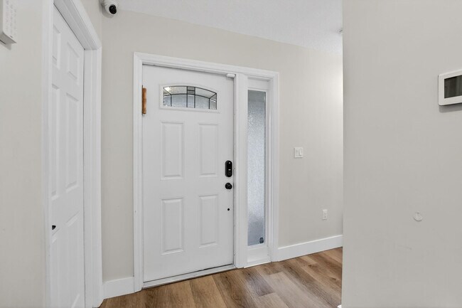 Building Photo - 1051 NW 124th Terrace