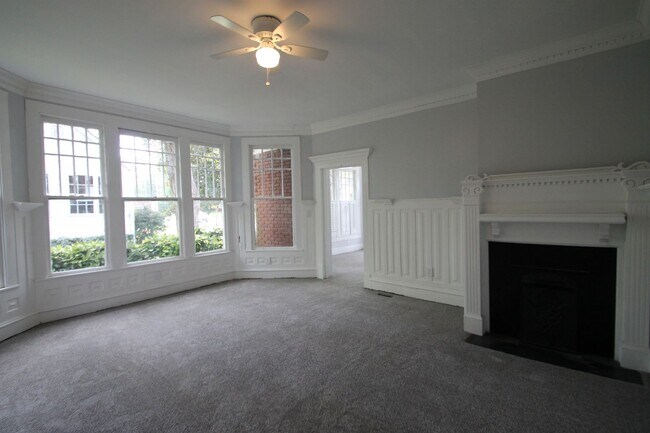 Building Photo - Exclusively Offered by Muse Realty Rentals, LLC