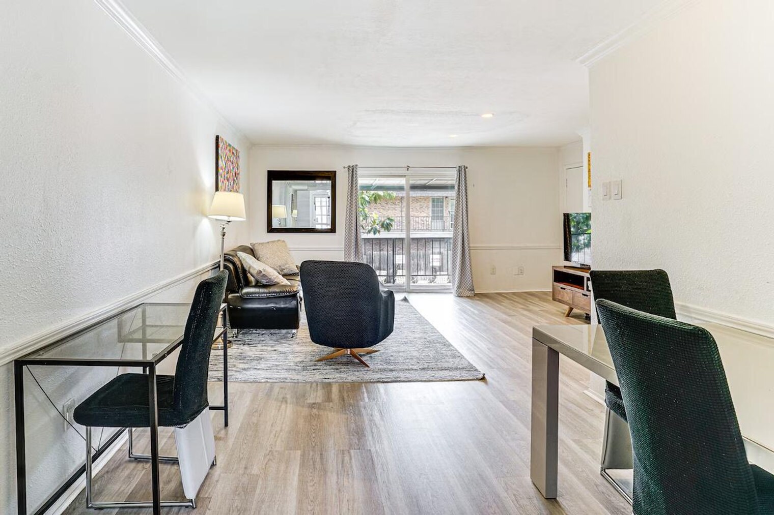 Building Photo - 10228 Regal Oaks Dr