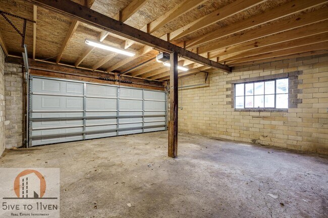 Building Photo - 1203 Arbor Ave