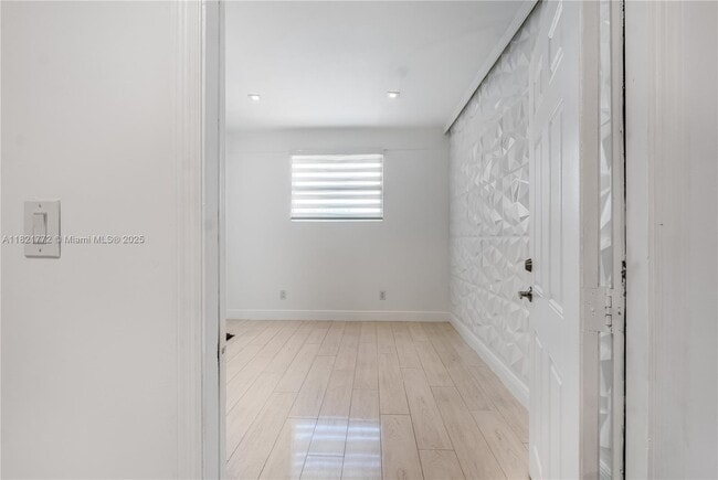 Building Photo - 18361 NE 7th Ct