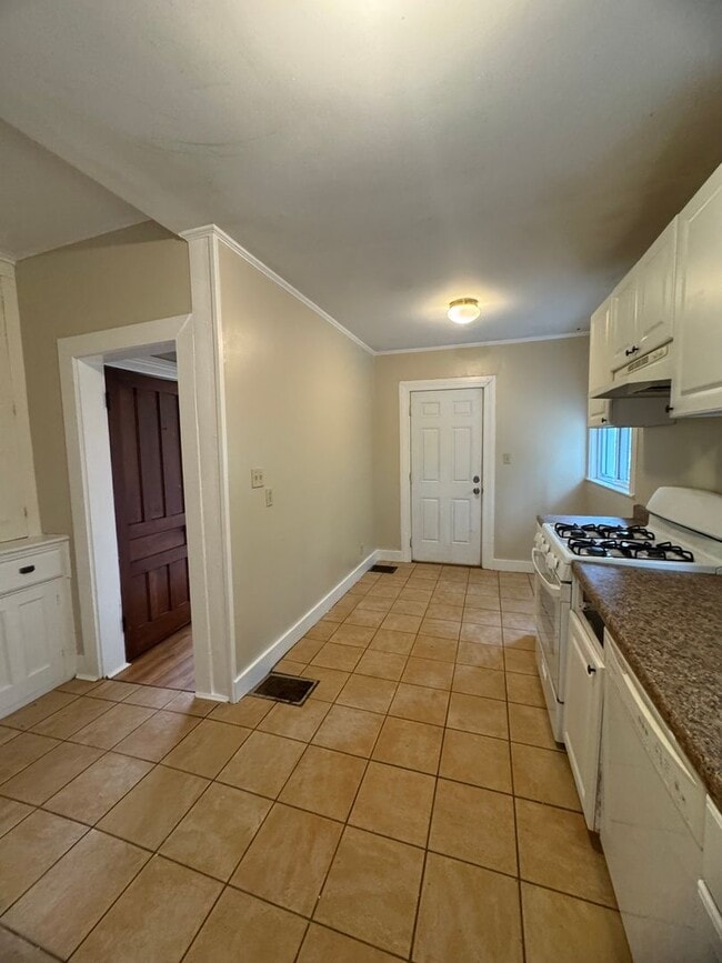 Building Photo - Village of Carthage 3/4 Bedroom / 1.5 Bath...