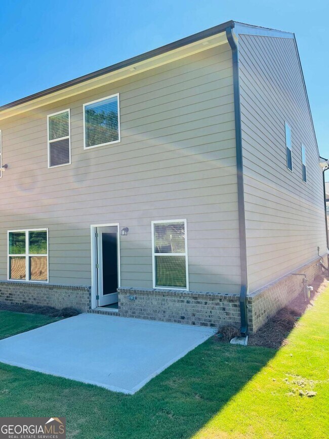 Building Photo - 3030 Westgate Park Dr