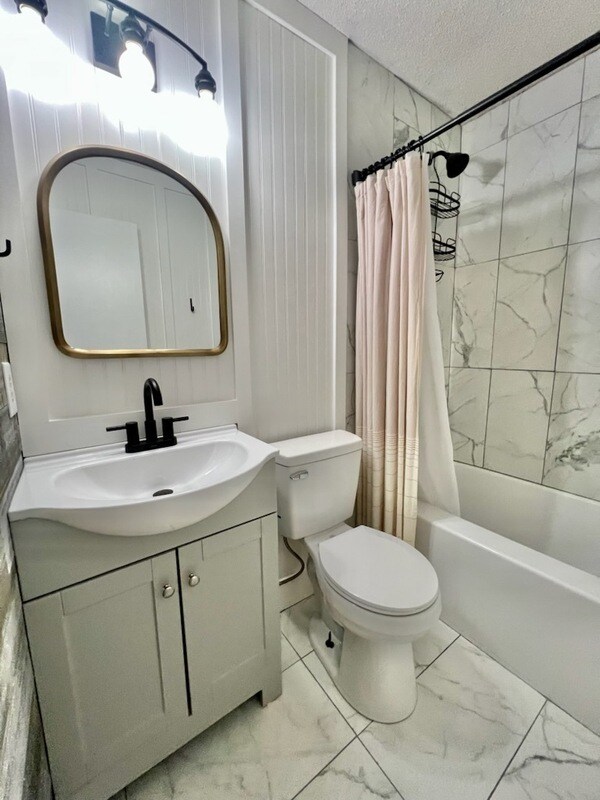 Building Photo - 2849 Penn St