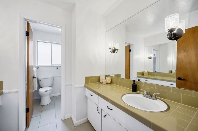 Building Photo - Mostly Updated 5BD, 3BA Littleton Home with 2-Car Garage