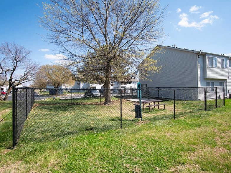 Fenced Dog Park - Northridge Crossing Apartments and Townhomes