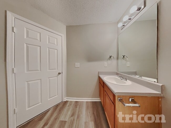 Building Photo - 4360 Bridle Point Pkwy