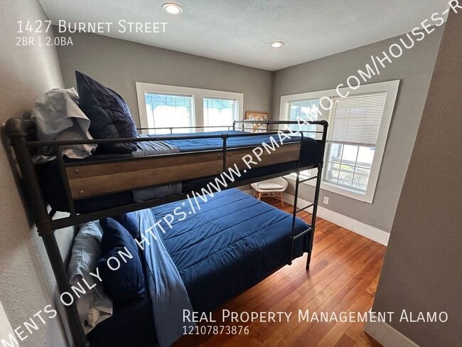 Building Photo - 1427 Burnet St