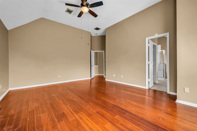 Building Photo - 1046 Willersley Ln
