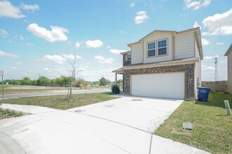 Building Photo - 4-Bedroom Home in New Braunfels with 3 Baths + Open Living Design