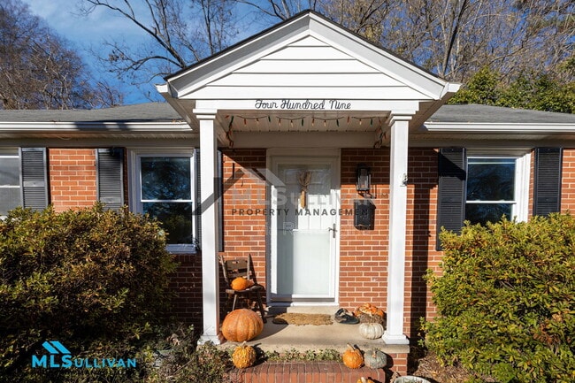 Building Photo - 409 E Hammond St