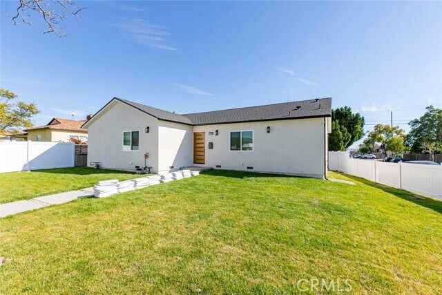 Building Photo - 12340 Lull St