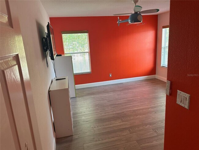 Building Photo - 10018 Chorlton Cir