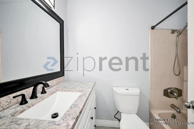 Building Photo - 16285 Barbee St