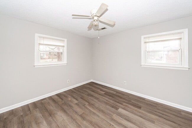 Building Photo - 4 Bedroom, 2.5 Bathroom Home on James Island