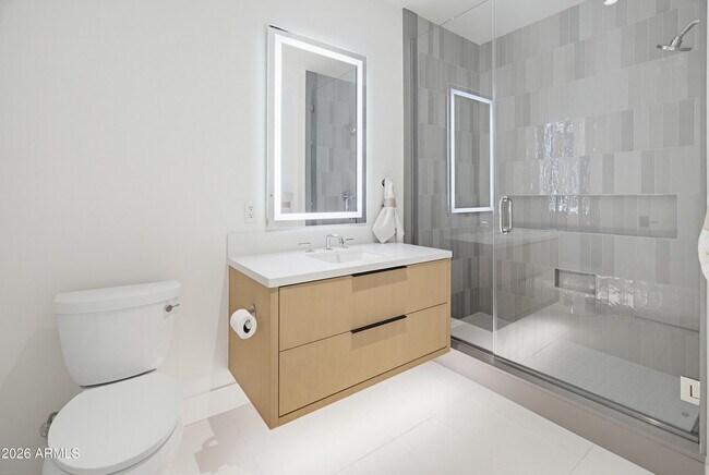 Building Photo - 4849 N Camelback Rdg Dr