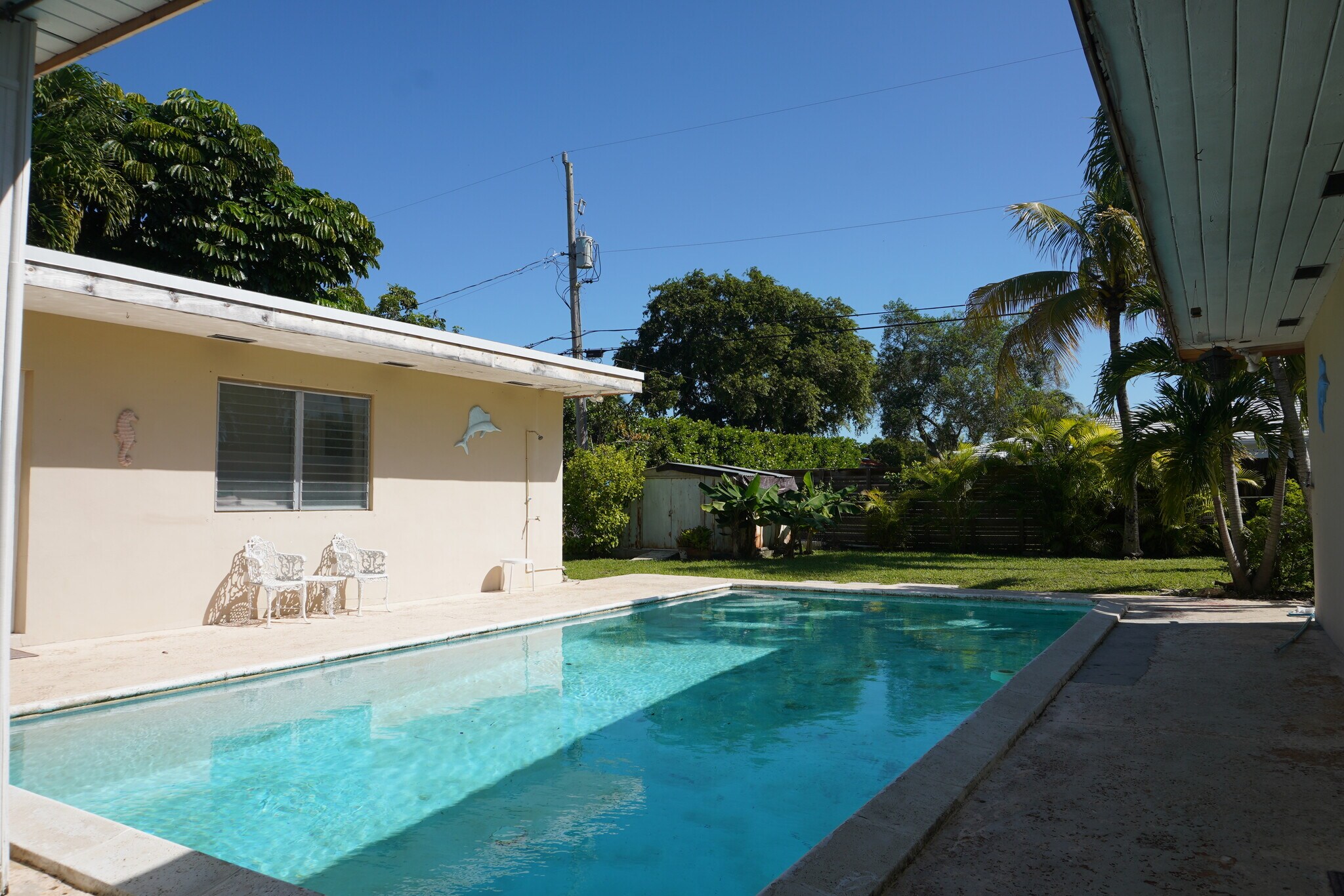 Building Photo - 10911 NE 9th Ct