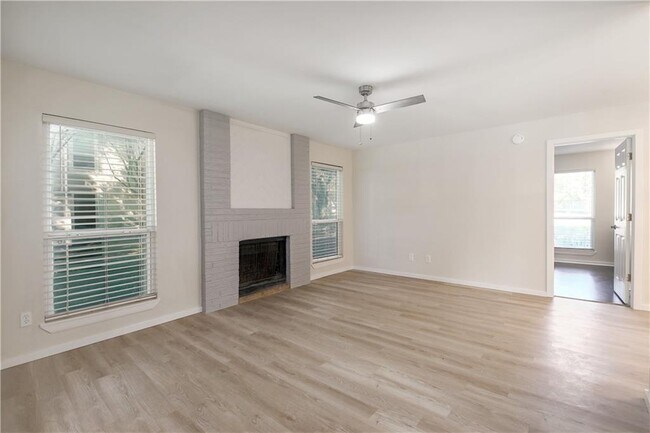 Building Photo - 10616 Mellow Meadow Dr