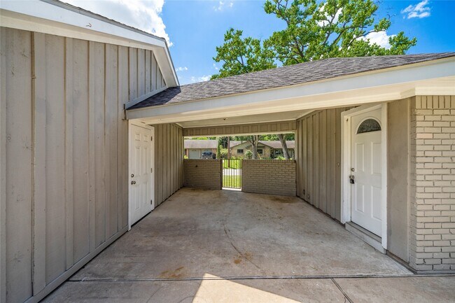 Building Photo - 4435 Osby Dr
