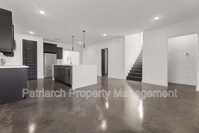 Building Photo - 3003 Alpha Wolf Ct
