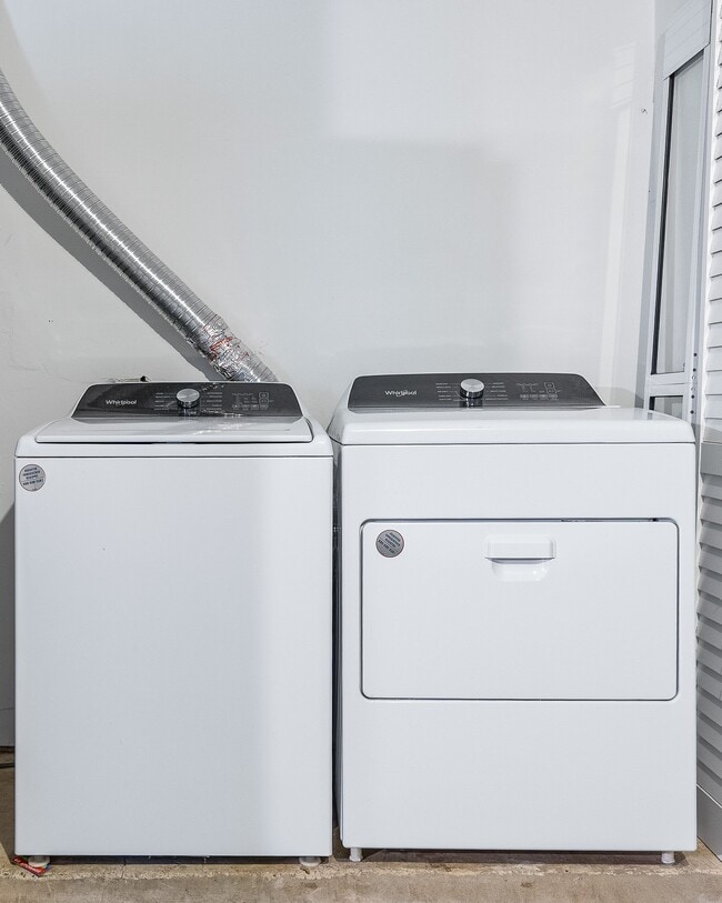 Building Photo - 9907 Towne Tower Ln