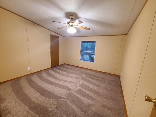 Building Photo - 10501 SW State Rd 45