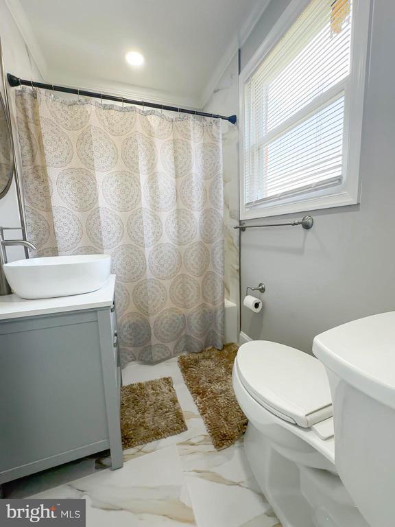 Building Photo - 532 Foxhall Pl SE