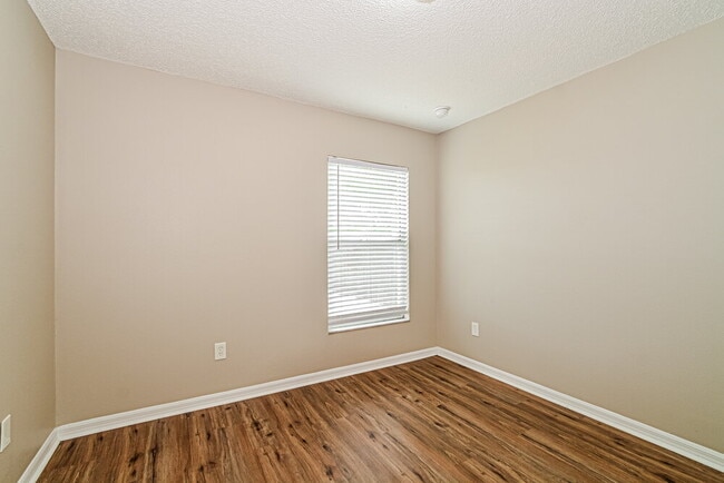 Building Photo - 8655 Fort Jefferson Blvd