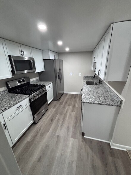 Kitchen - 311 N Bryan St