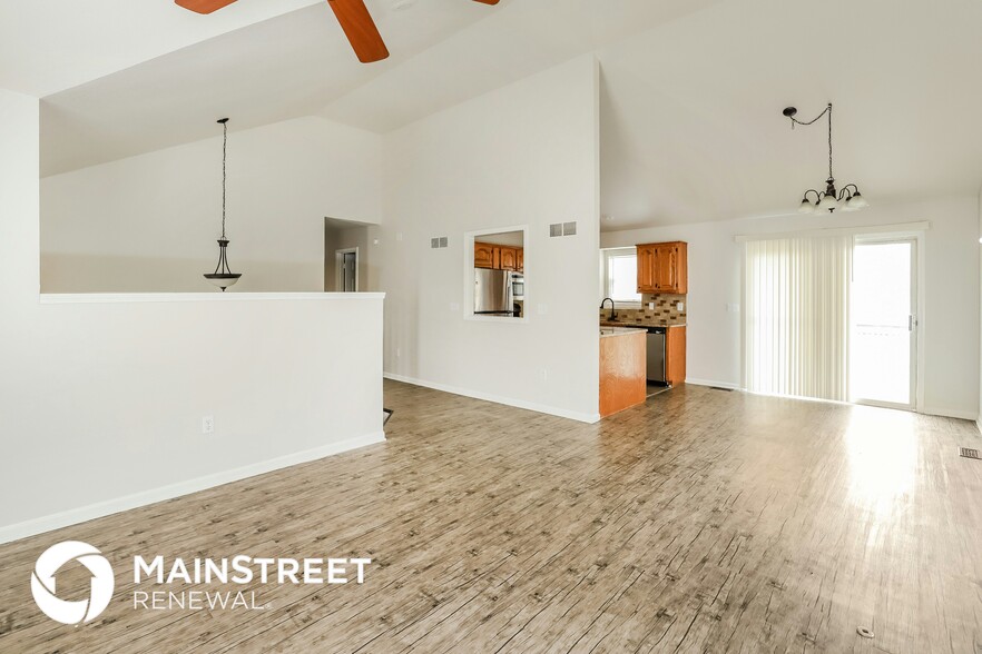 Building Photo - 3404 NW 84th Terrace