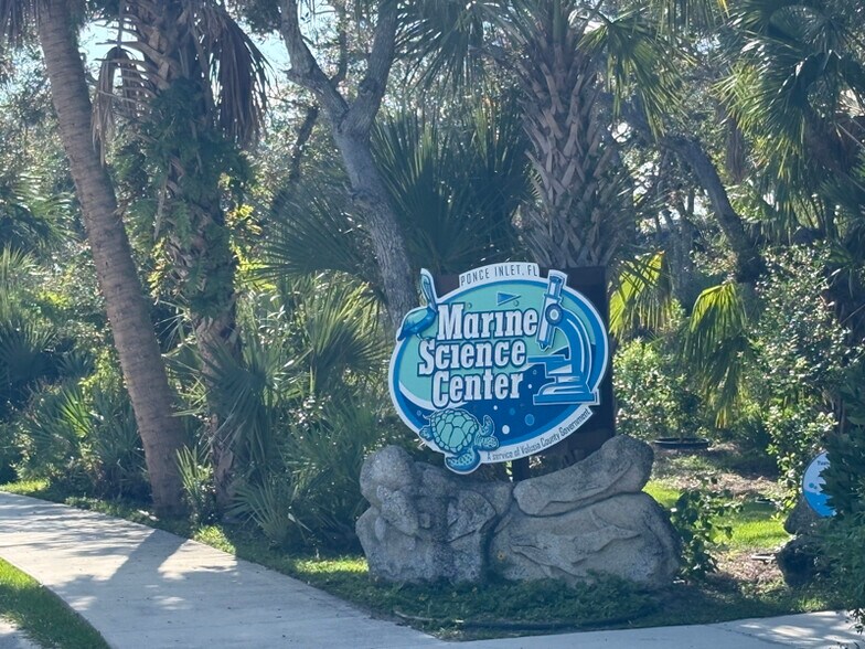 Building Photo - 4565 S Atlantic Ave