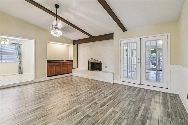 Building Photo - 2622 Briar Hill Dr