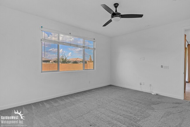Building Photo - Beautiful 3Bdm 2Ba Home with Modern Upgrad...