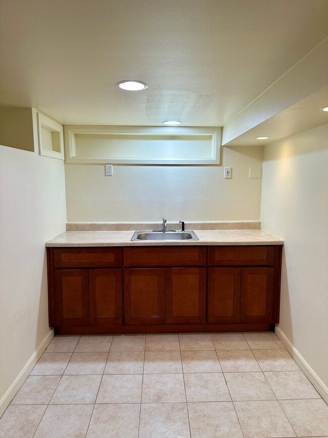 Building Photo - Charming 2-Bedroom, 2- bathroom Home with Bonus Space & Prime Shoreline Location