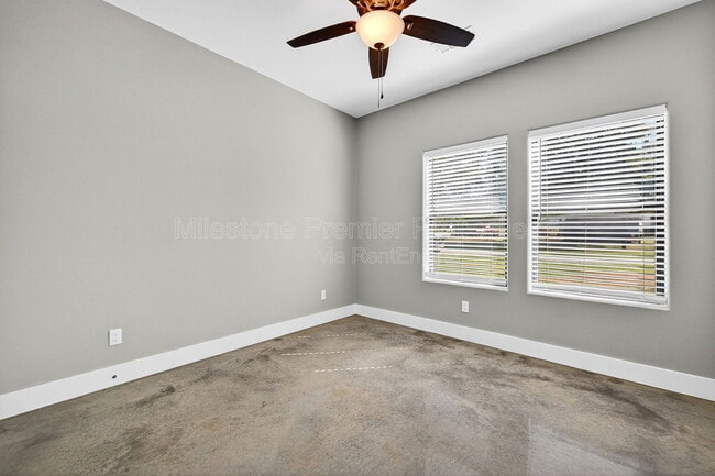 Building Photo - 1507 S 7th Ave