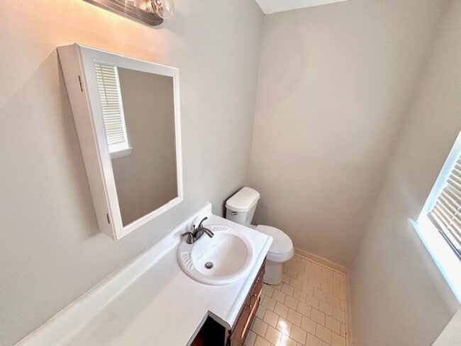 Building Photo - 3218 Teton Dr NW