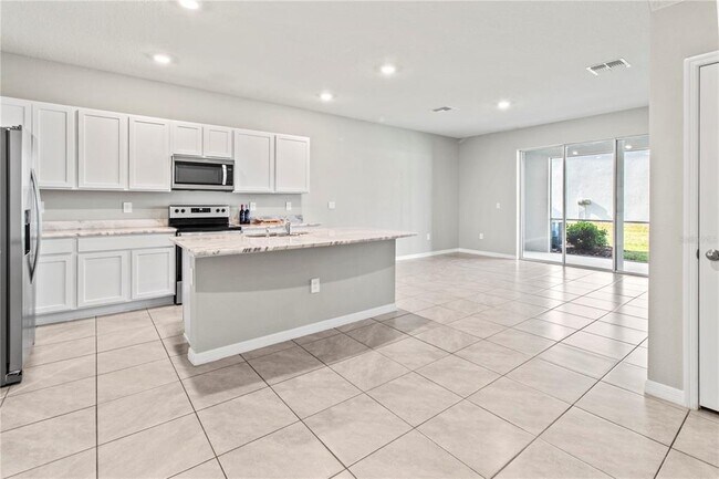 Building Photo - 17637 Crescent Moon Lp