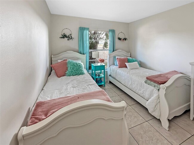 Building Photo - 5204 Lonesome Dove Dr