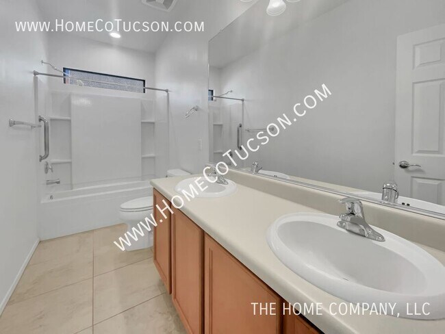 Building Photo - 34584 S Bronco Dr