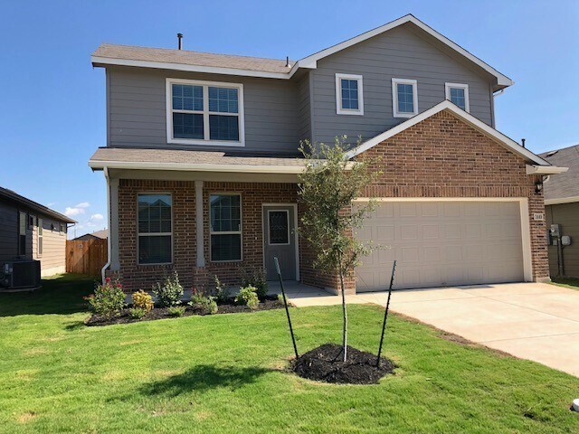 Building Photo - New Braunfels 4 bedroom