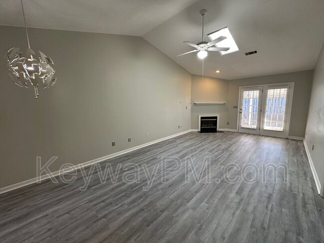 Building Photo - 59 Leigh Pl