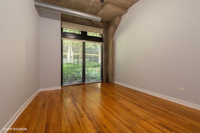 Building Photo - 1110 W 15th St