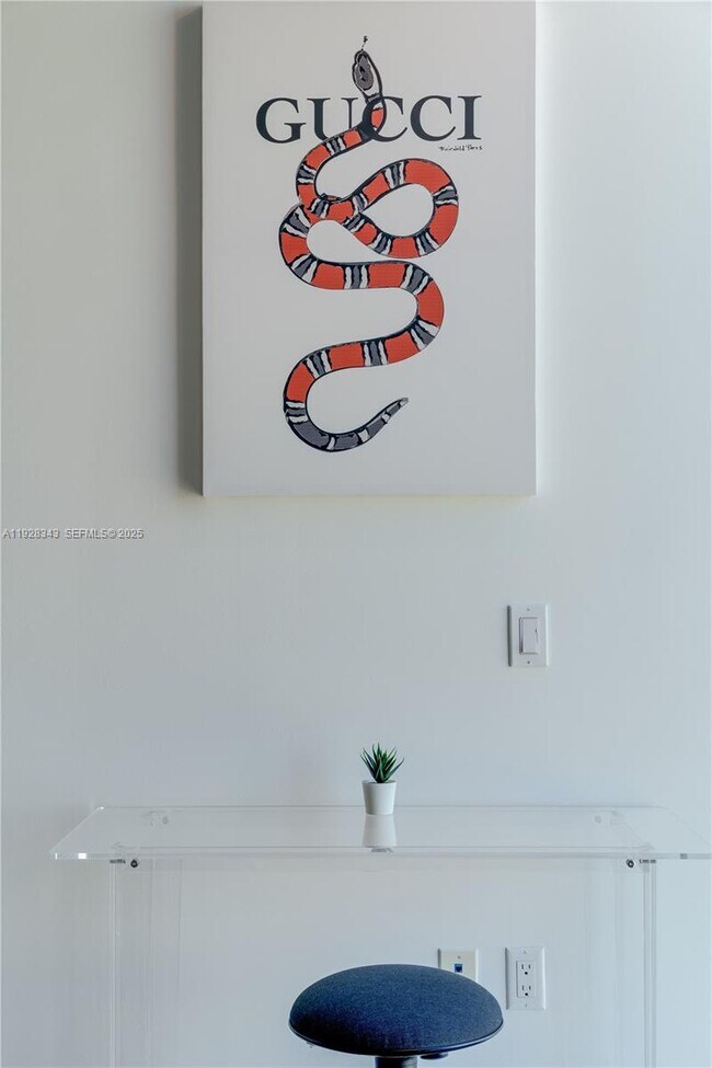 Building Photo - 151 SE 1st St