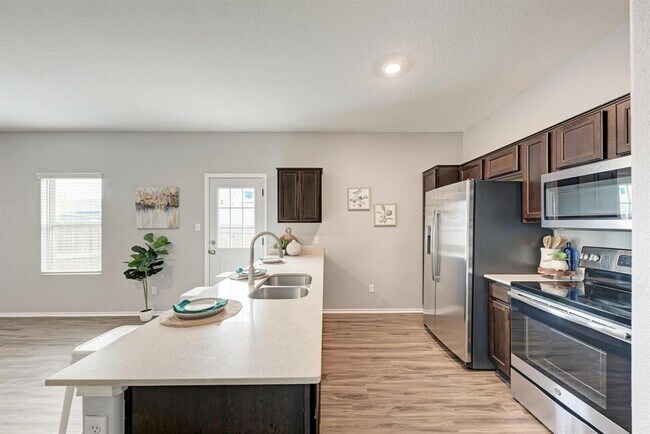 Building Photo - 129 Vulcan Dr